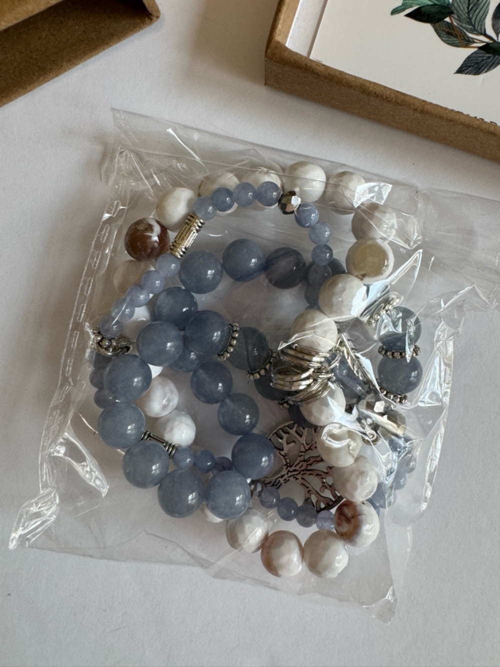 Jardme Handmade Tree of Life Stretch Bracelet Set Blue White Boho Gift Box - Picture 15 of 17